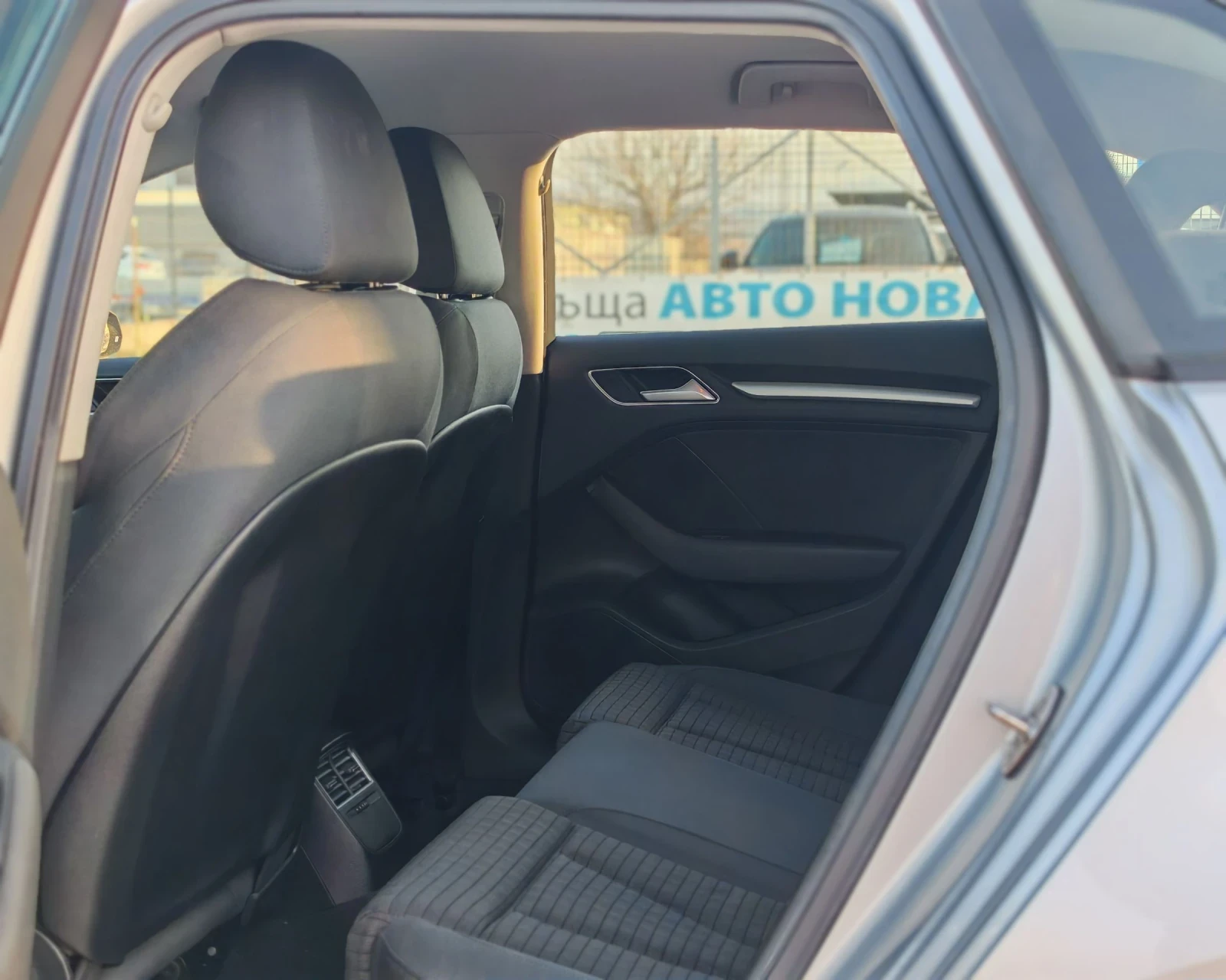 Audi A3 2.0 ДИЗЕЛ 150 К.С. АВТОМАТИК! LED! НАВИ! УНИКАТ!, снимка 12 - Автомобили и джипове - 53866725