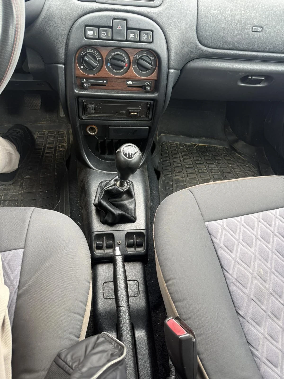 Rover 25, снимка 2 - Автомобили и джипове - 54150907