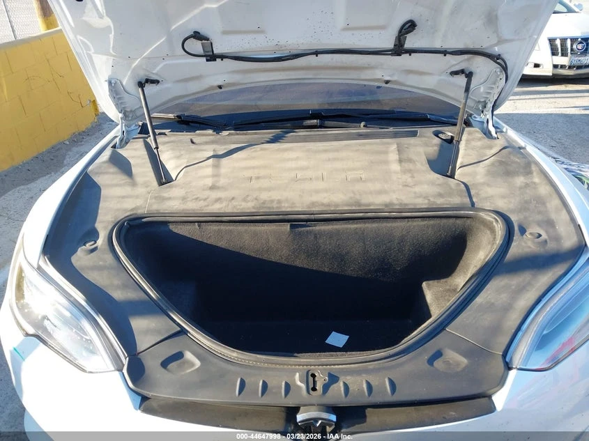 Tesla Model S Performance AWD, снимка 10 - Автомобили и джипове - 54237208