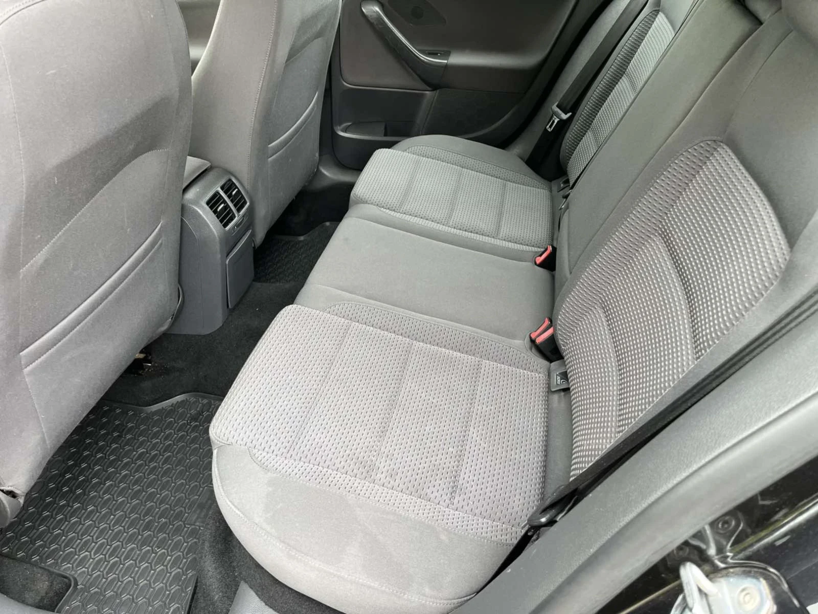 VW Golf 2.0, снимка 9 - Автомобили и джипове - 54481283