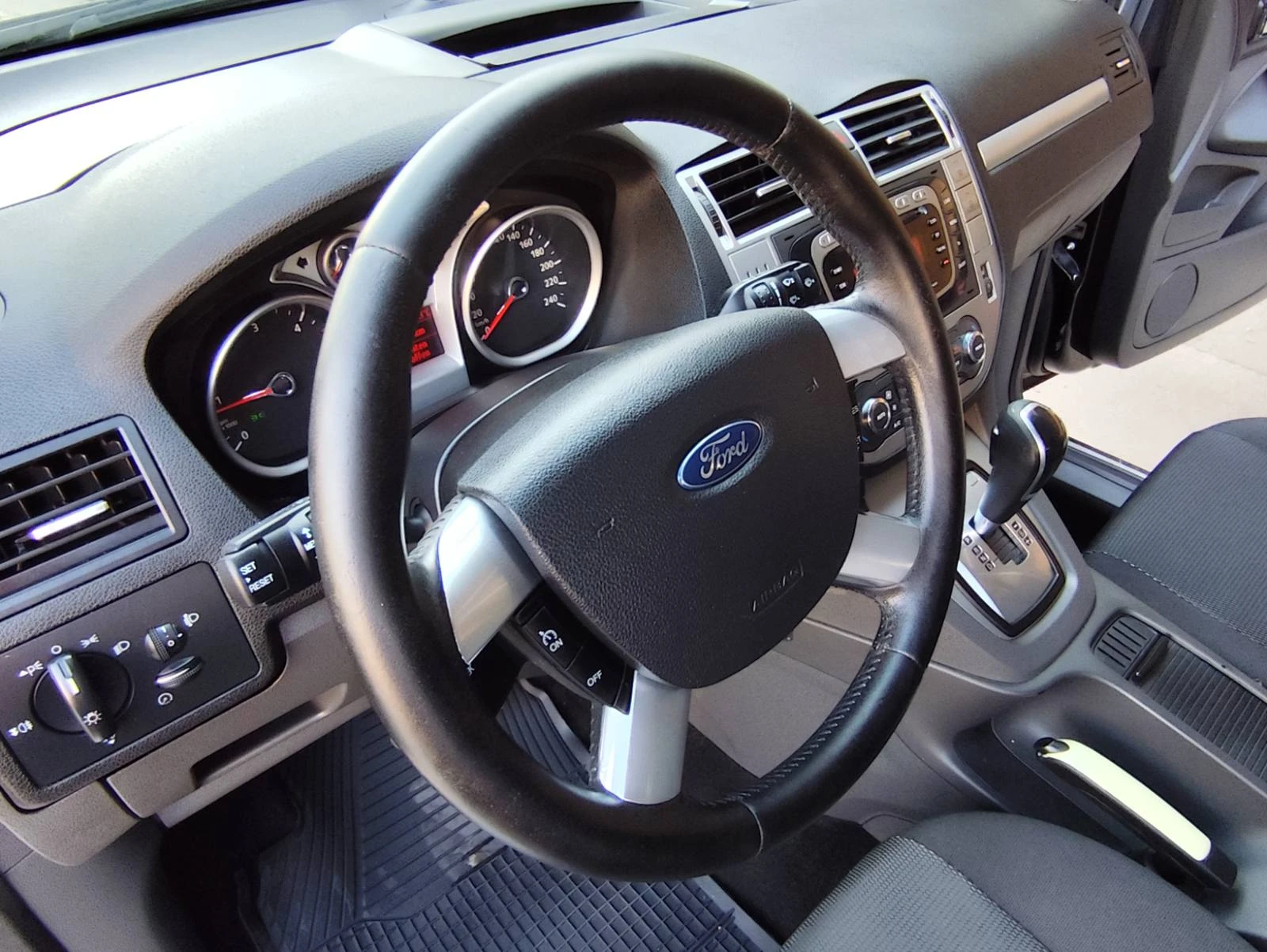 Ford C-max 2.0 TDI 110к.с., снимка 8 - Автомобили и джипове - 54688850