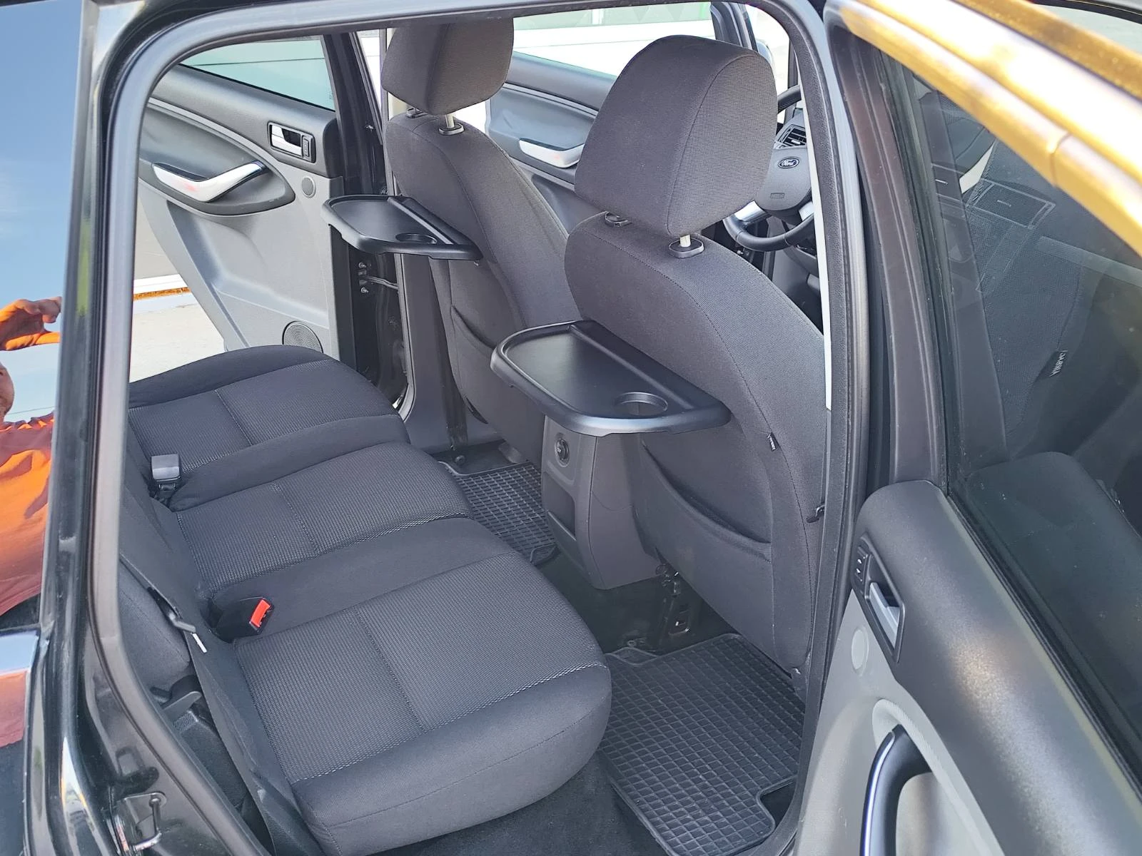 Ford C-max 2.0 TDI 110к.с., снимка 11 - Автомобили и джипове - 54688850