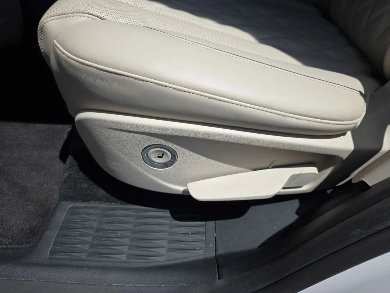 Genesis GV80 | Prestige | DISTRONIC | 360 | HUD | ДВА КЛЮЧА | , снимка 16 - Автомобили и джипове - 54781349