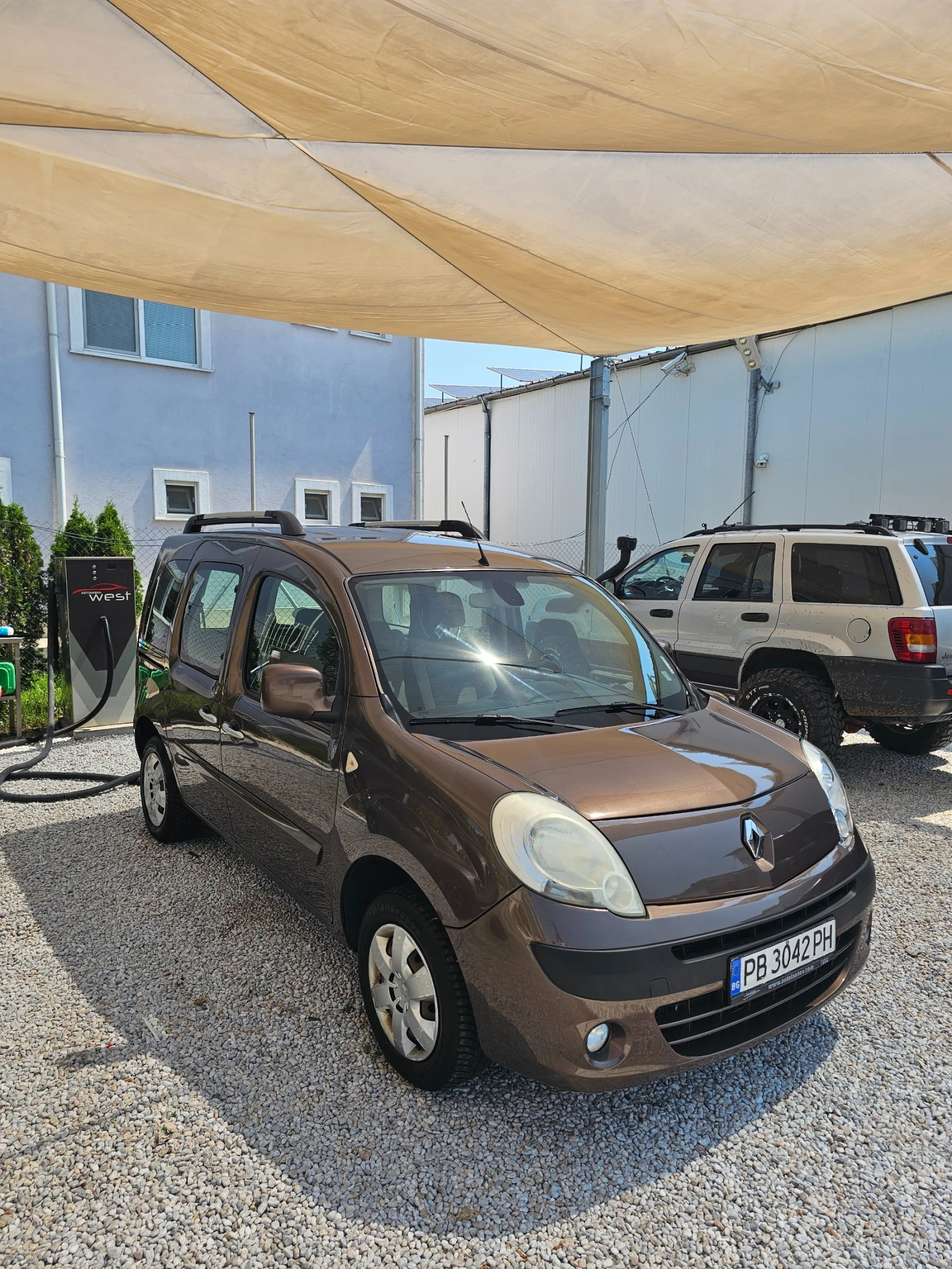Renault Kangoo Първи собствениик/Пълна сервизна история/, снимка 2 - Автомобили и джипове - 55003506