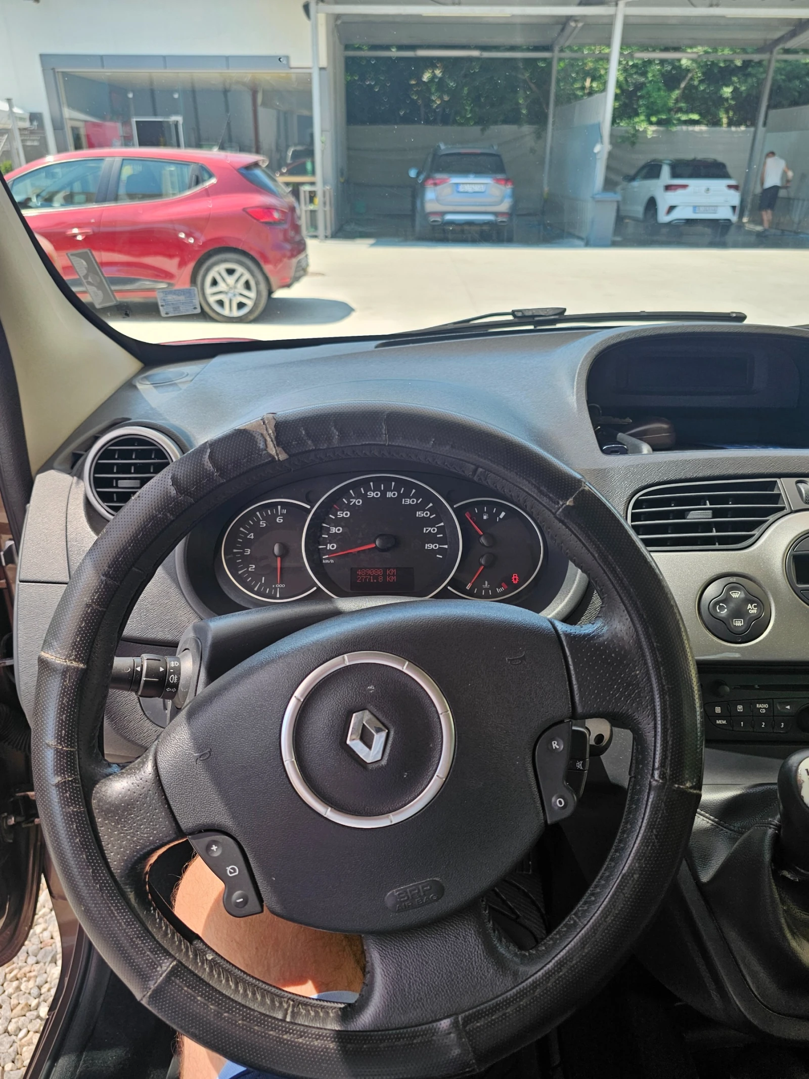 Renault Kangoo Първи собствениик/Пълна сервизна история/, снимка 10 - Автомобили и джипове - 55003506