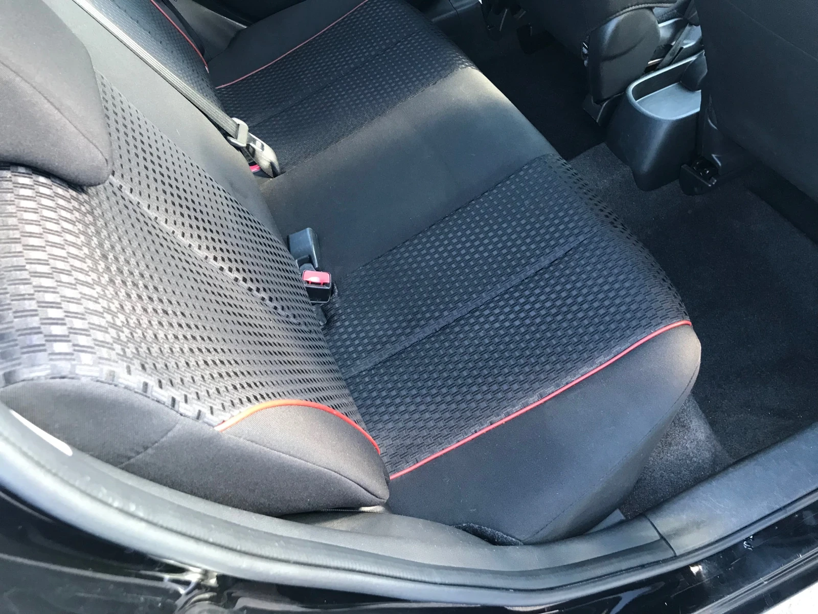 Mazda 2 1.3I FACE, снимка 8 - Автомобили и джипове - 55157260