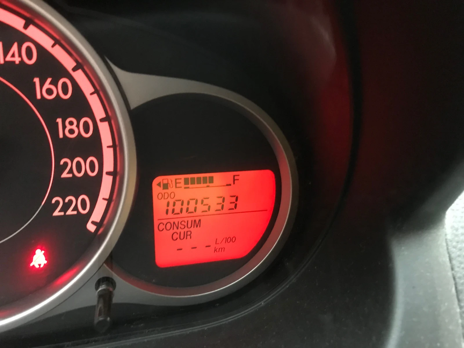 Mazda 2 1.3I FACE, снимка 15 - Автомобили и джипове - 55157260