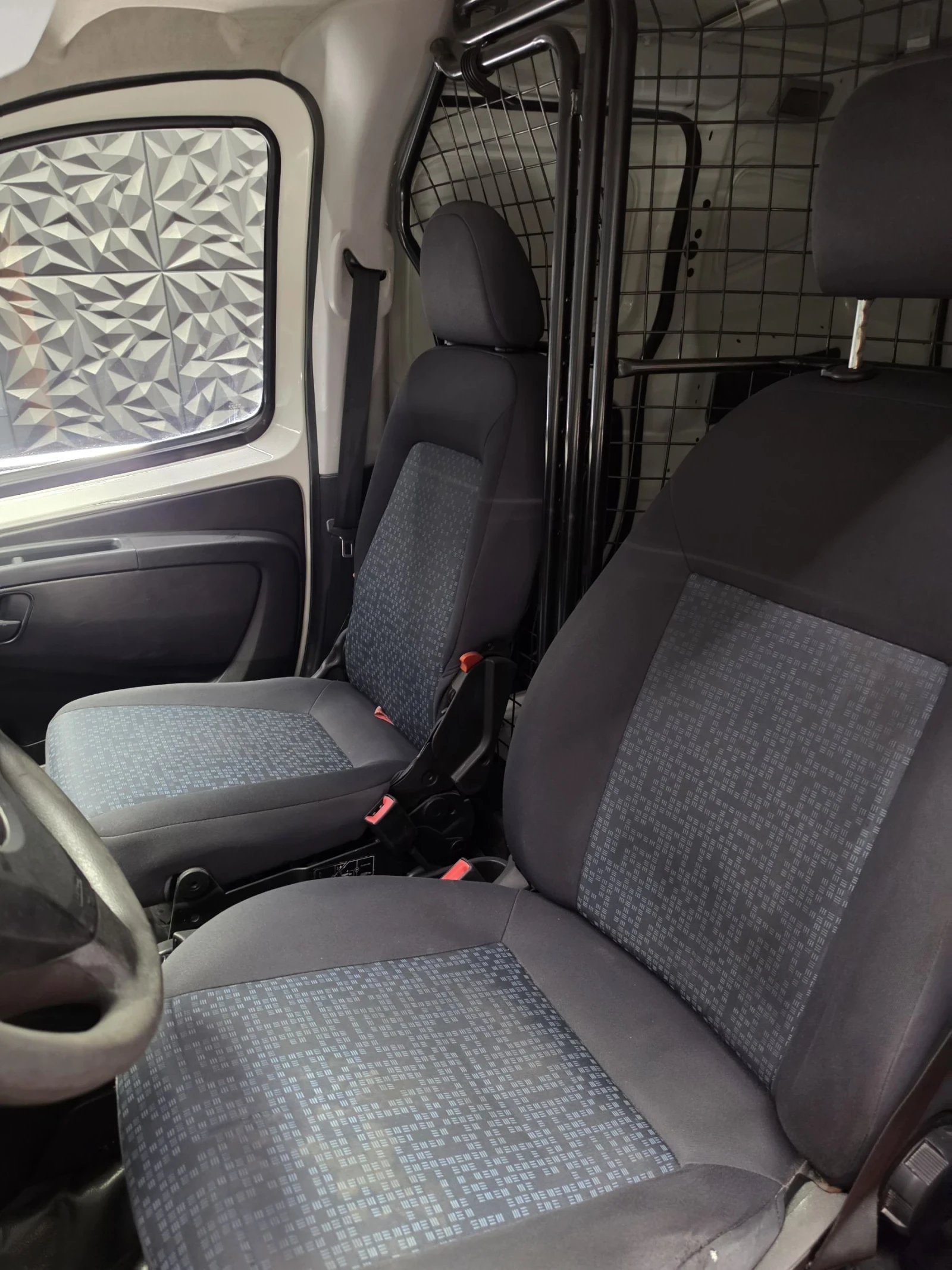 Citroen Nemo 1.3* 75кс* РЕГ* 132000КМ* КЛИМА* СЕРВИЗНА ИСТОРИЯ, снимка 5 - Автомобили и джипове - 55177463