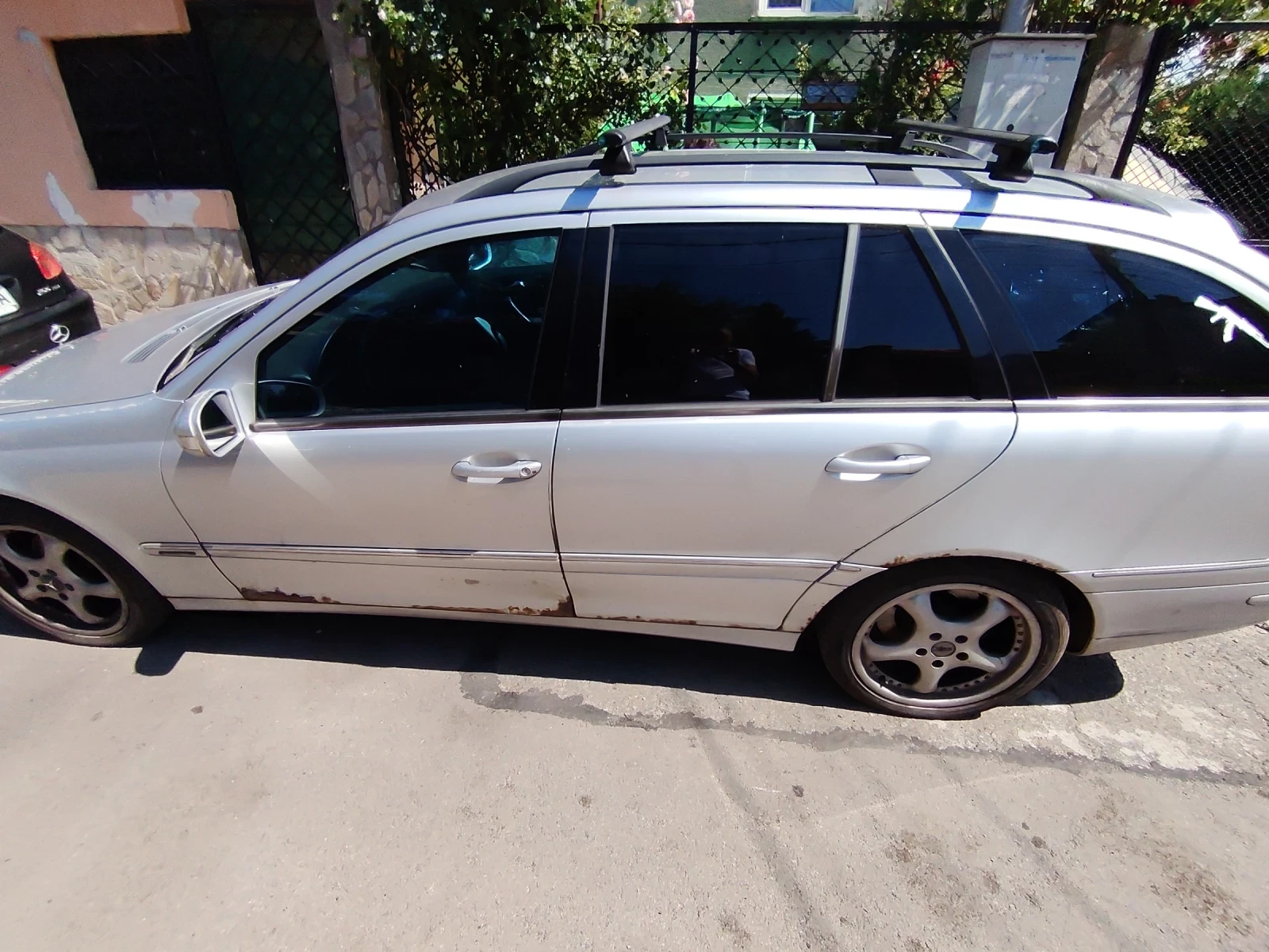 Mercedes-Benz C 220, снимка 3 - Автомобили и джипове - 55380985