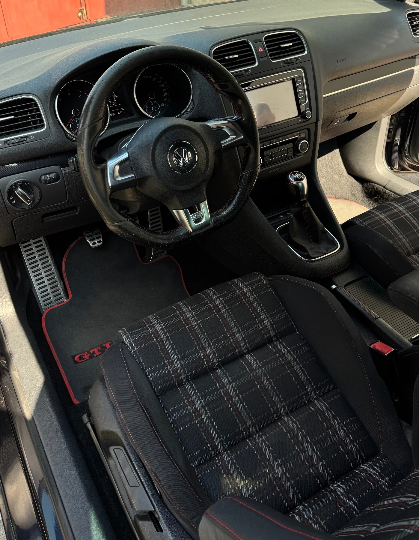 VW Golf GTI, снимка 6 - Автомобили и джипове - 55582889