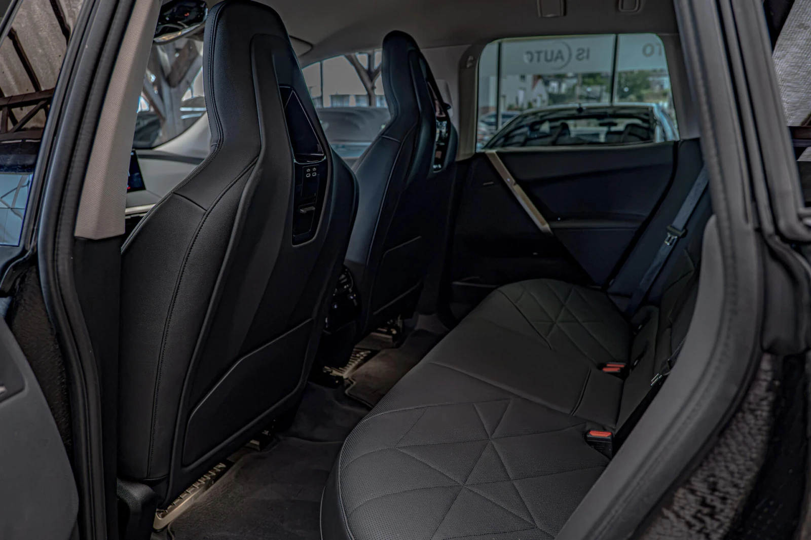 BMW iX xDrive 50/Harman Kardon/HuD/Камера 360/Амбиент/Las, снимка 9 - Автомобили и джипове - 55668247
