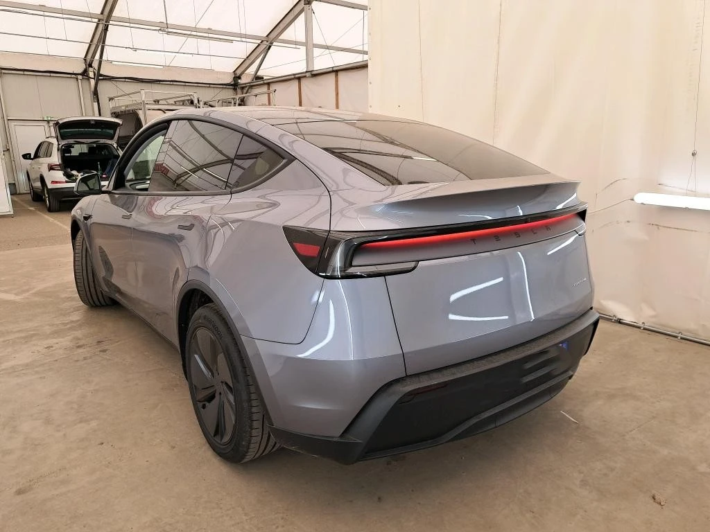 Tesla Y Juniper Premium Maximum Range AWD, снимка 4 - Автомобили и джипове - 55785768