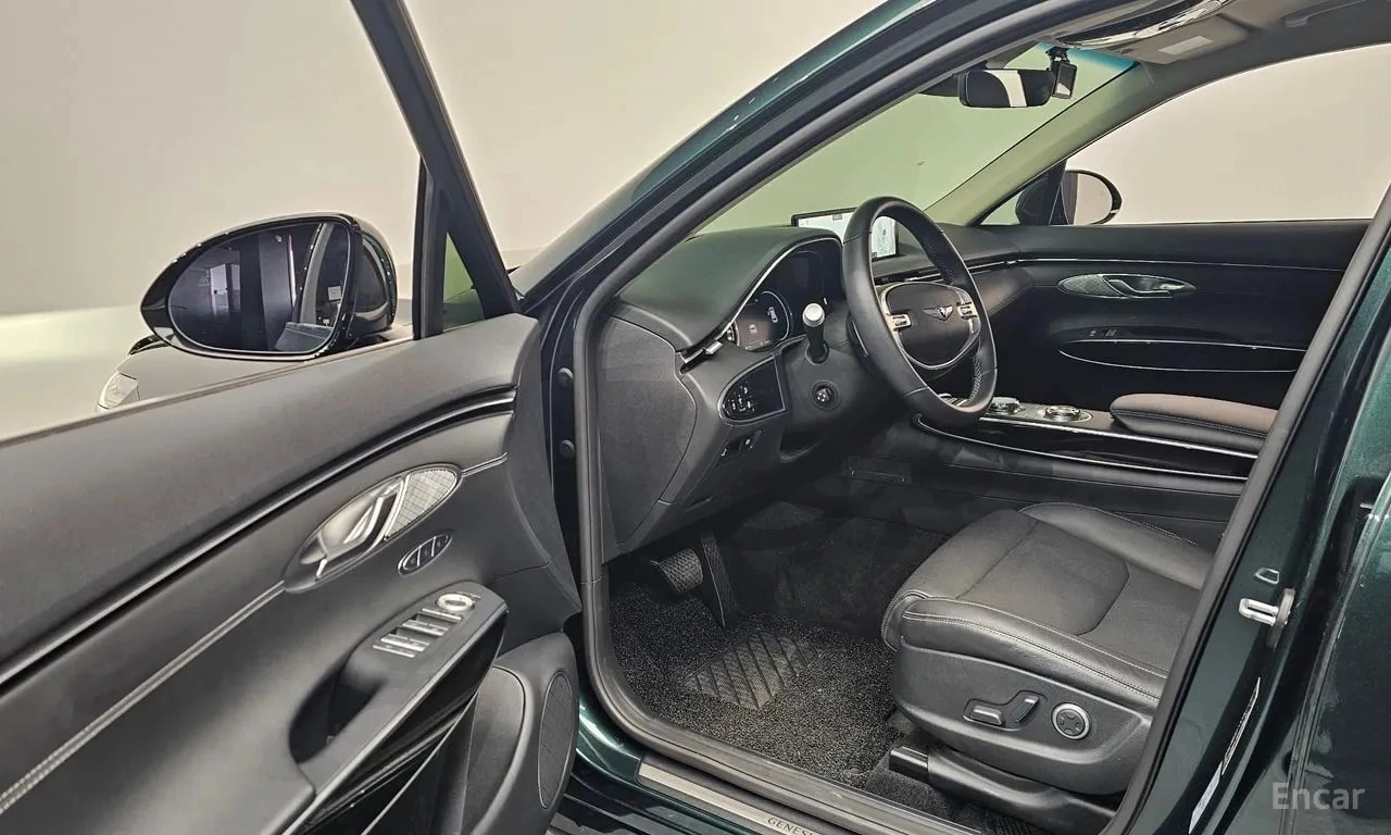 Genesis GV70 * 2.5T Gasoline AWD * ЦЕНА ДО БГ, снимка 5 - Автомобили и джипове - 55886149