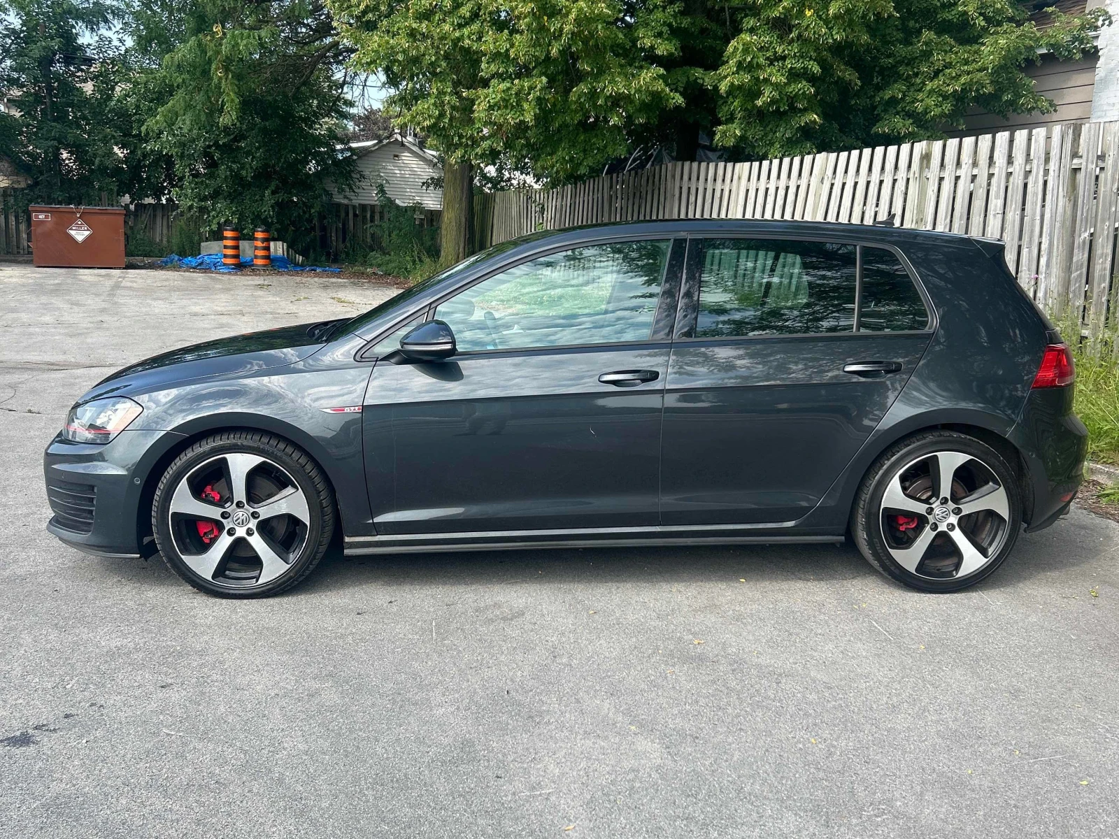 VW Golf * Autobahn * CARFAX * ОПЦИЯ ЗА ФИНАНСИРАНЕ, снимка 2 - Автомобили и джипове - 55979529