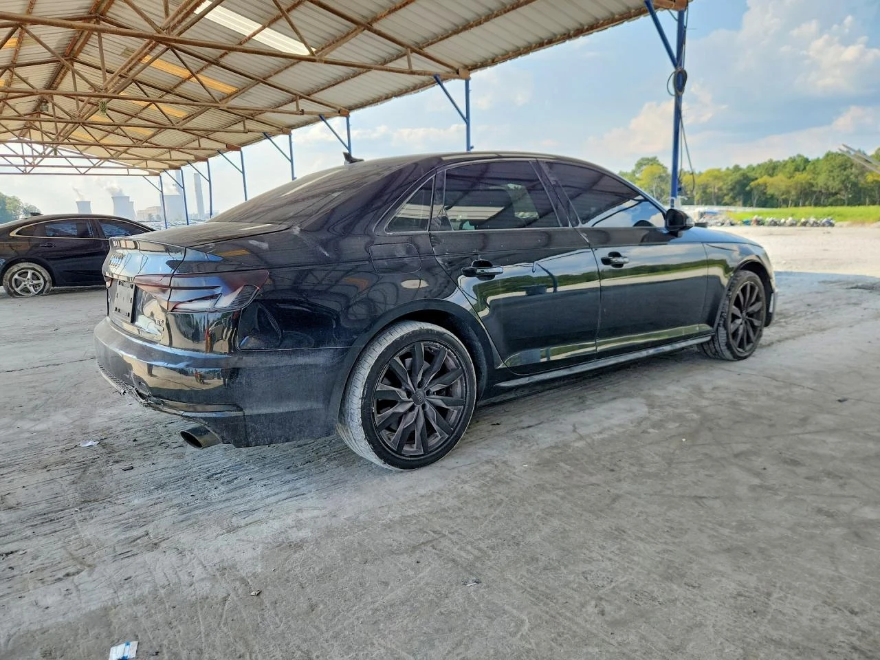 Audi A4 2.0l Komfort, снимка 3 - Автомобили и джипове - 56349479