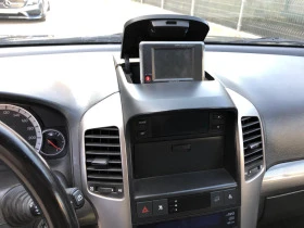 Chevrolet Captiva 3.2 Автоматик / 7-местен, снимка 8