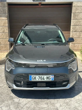 Kia Niro 65KWH/PREMIUM BUSINESS/KEYLESS/ТЕРМОПОМПА, снимка 2