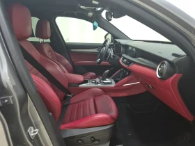 Alfa Romeo Stelvio TI SPORT 2.0T * * CARFAX * * АВТО КРЕДИТ * * , снимка 9
