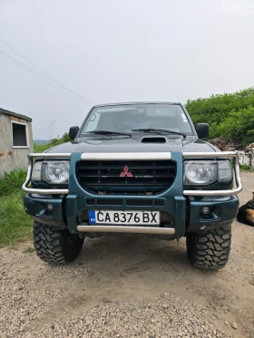 Mitsubishi Pajero Супер Селект. 33-ки гуми, снимка 2