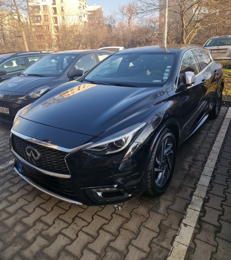 Infiniti Q30, снимка 6 - Автомобили и джипове - 49510777