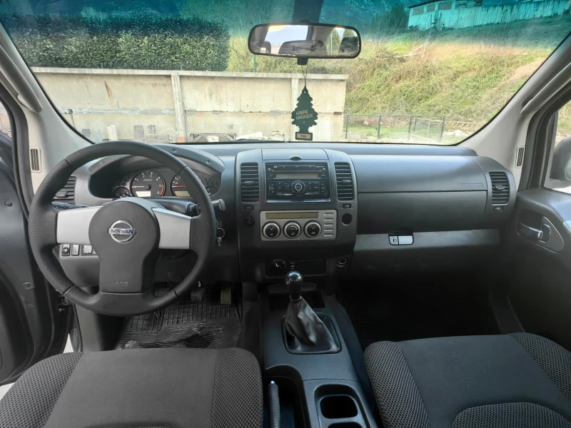 Nissan Navara 2.5 DCI, снимка 11 - Автомобили и джипове - 52659923