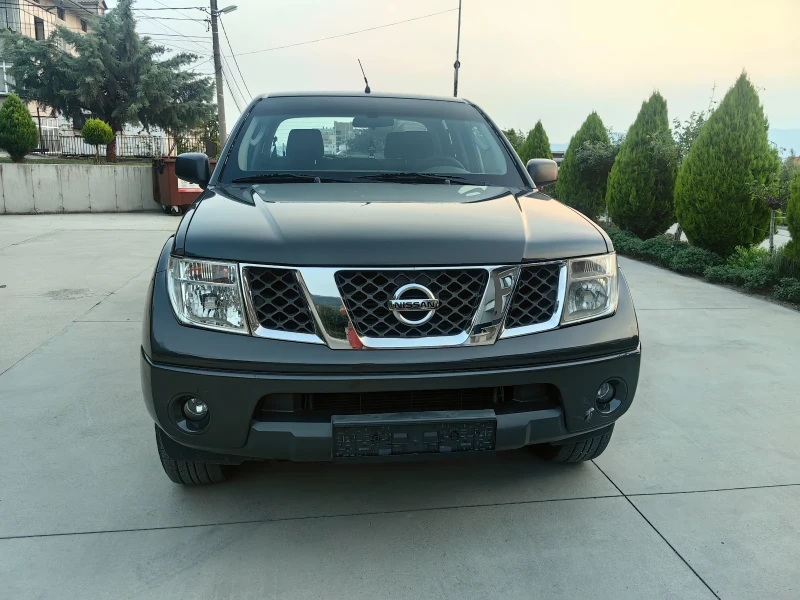 Nissan Navara 2.5 DCI, снимка 7 - Автомобили и джипове - 52659923