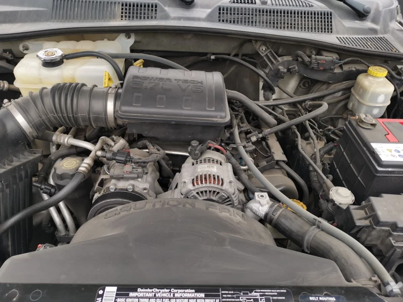 Jeep Cherokee 3.7 V6 AVTOMAT , снимка 13 - Автомобили и джипове - 52349863