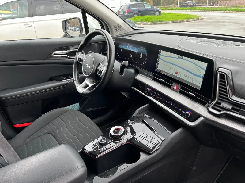 Kia Sportage 1.6 Mild Hybrid , снимка 8 - Автомобили и джипове - 52469969