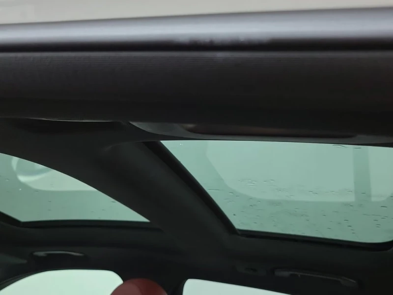 Mercedes-Benz GLC * 300 * CARFAX * ЦЕНА ДО БГ, снимка 14 - Автомобили и джипове - 52878407