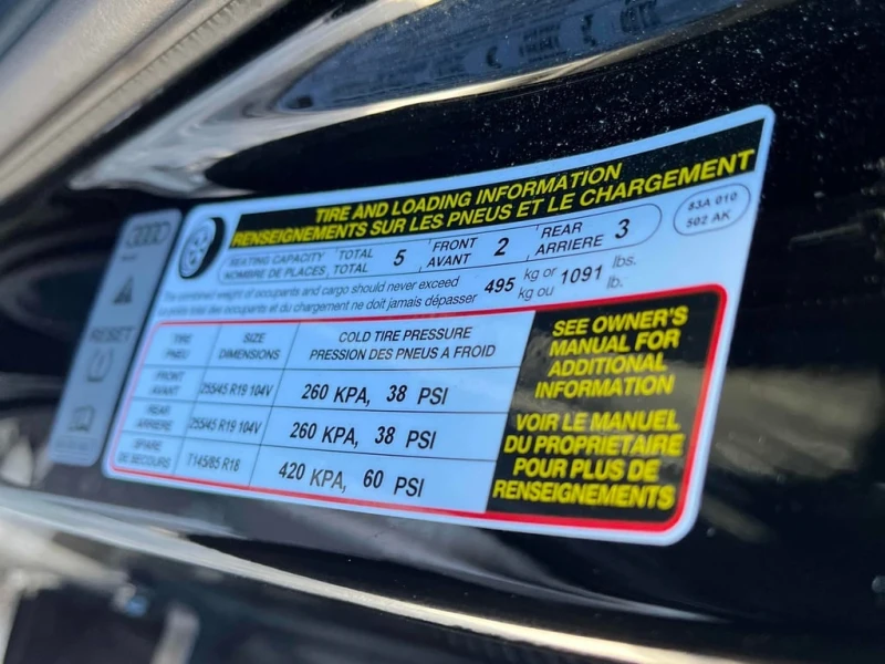 Audi Q3 Progressiv * CARFAX * ПАНОРАМА* ПОДГРЕВИ, снимка 16 - Автомобили и джипове - 53302294