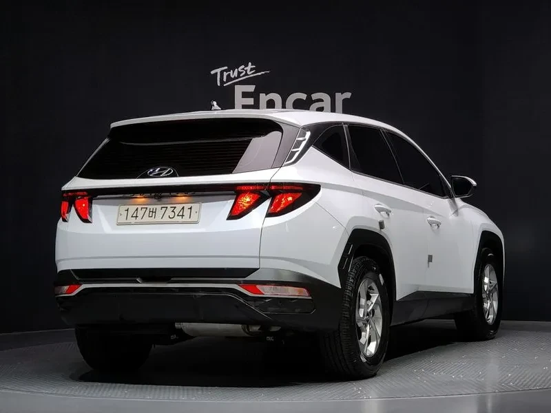 Hyundai Tucson 2.0 2WD MODERN, снимка 2 - Автомобили и джипове - 55802030
