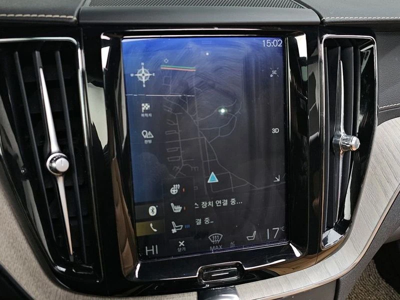 Volvo XC60 2.0 194 hp Automatic, снимка 16 - Автомобили и джипове - 55806100