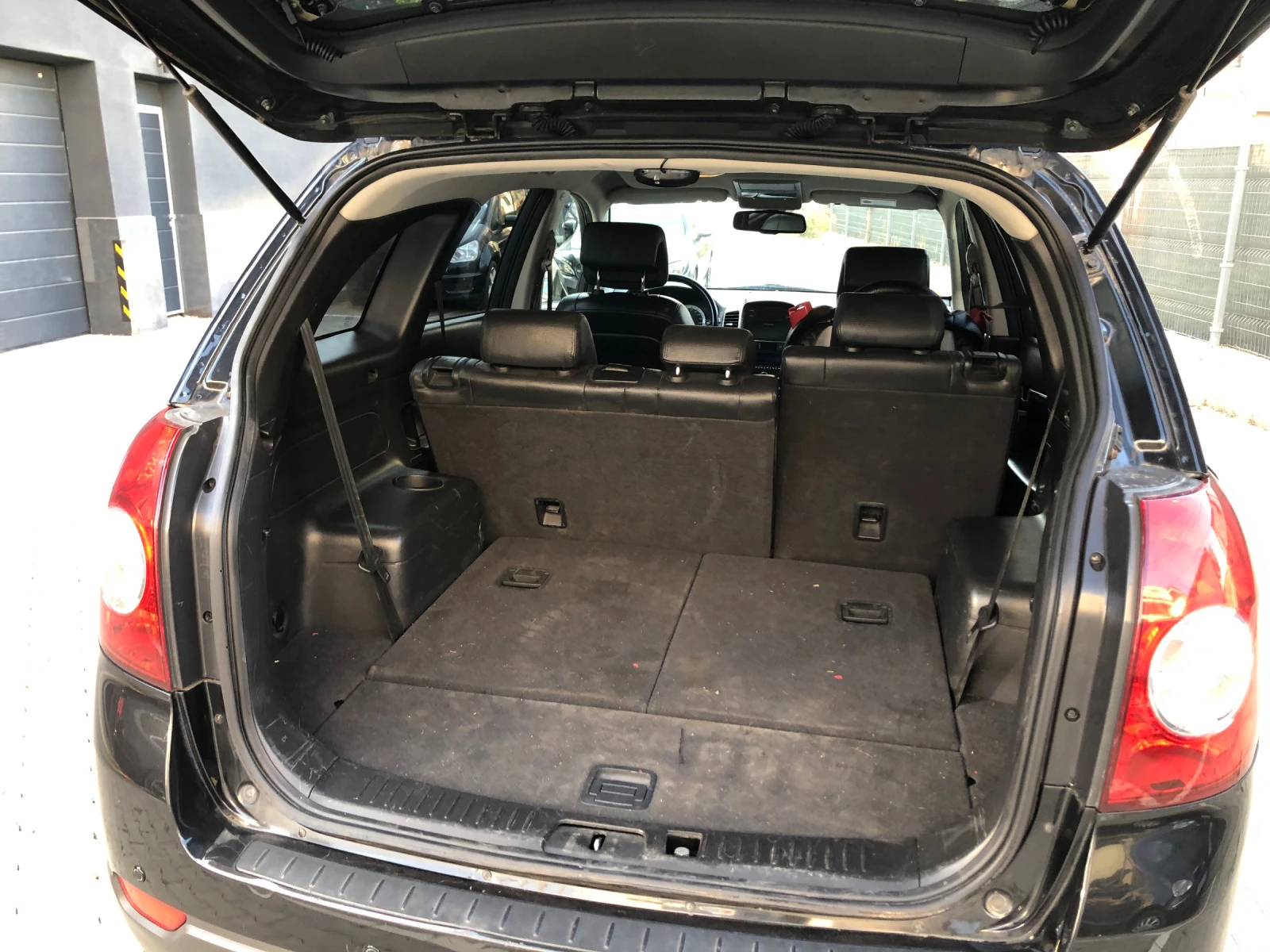 Chevrolet Captiva 3.2 Автоматик / 7-местен | Mobile.bg — изображение 12
