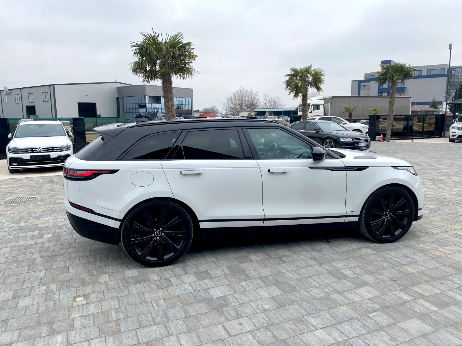 Land Rover Range Rover Velar R -Dynamic 3,0D Нов 60000 км Лизинг без такси - изображение 4