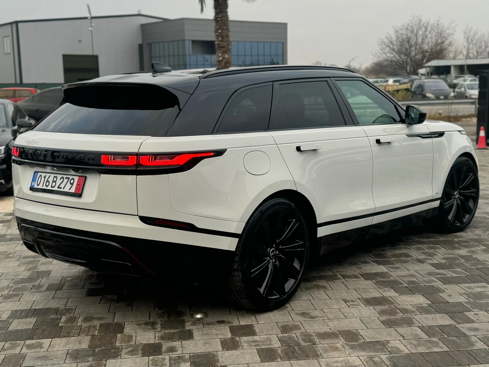 Land Rover Range Rover Velar R -Dynamic 3, 0D Нов 70000 км Лизинг без такси - изображение 4