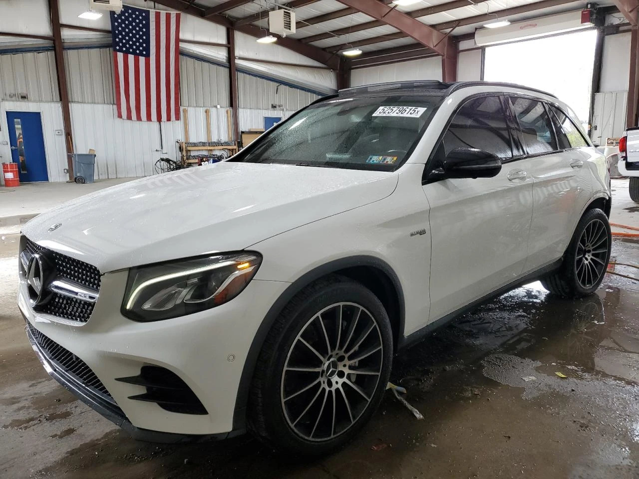 Mercedes-Benz GLC 43 AMG 4MATIC Burmester* FULL LED* Пано* 360*  - изображение 2