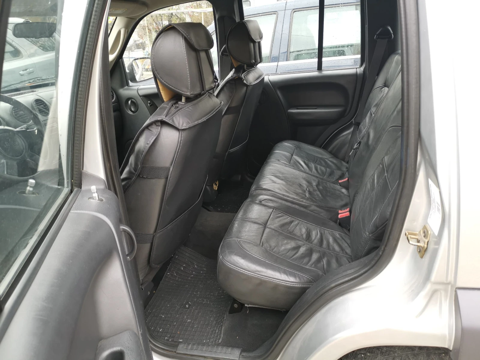 Jeep Cherokee 3.7 V6 AVTOMAT  - изображение 9