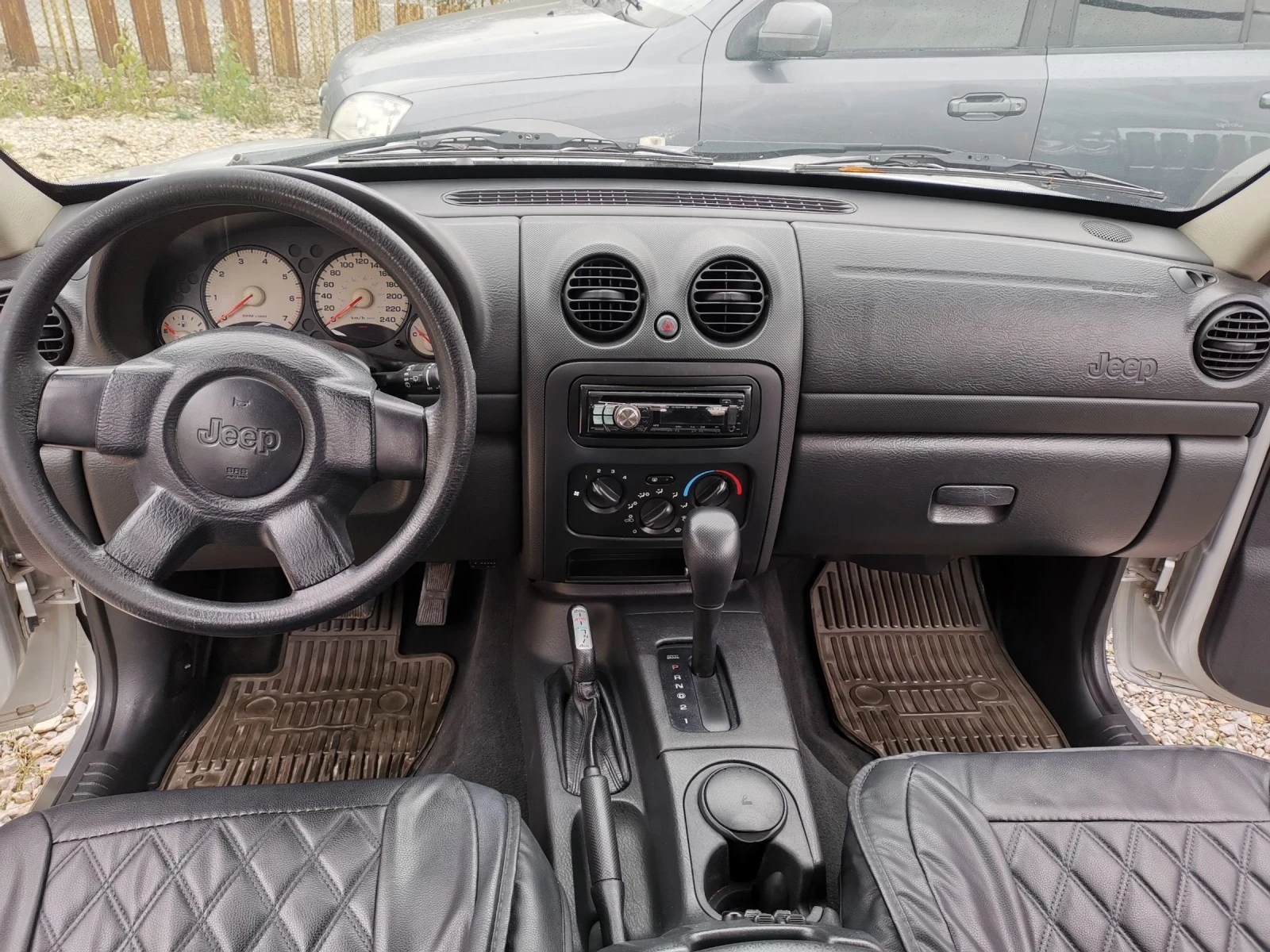 Jeep Cherokee 3.7 V6 AVTOMAT  - изображение 10