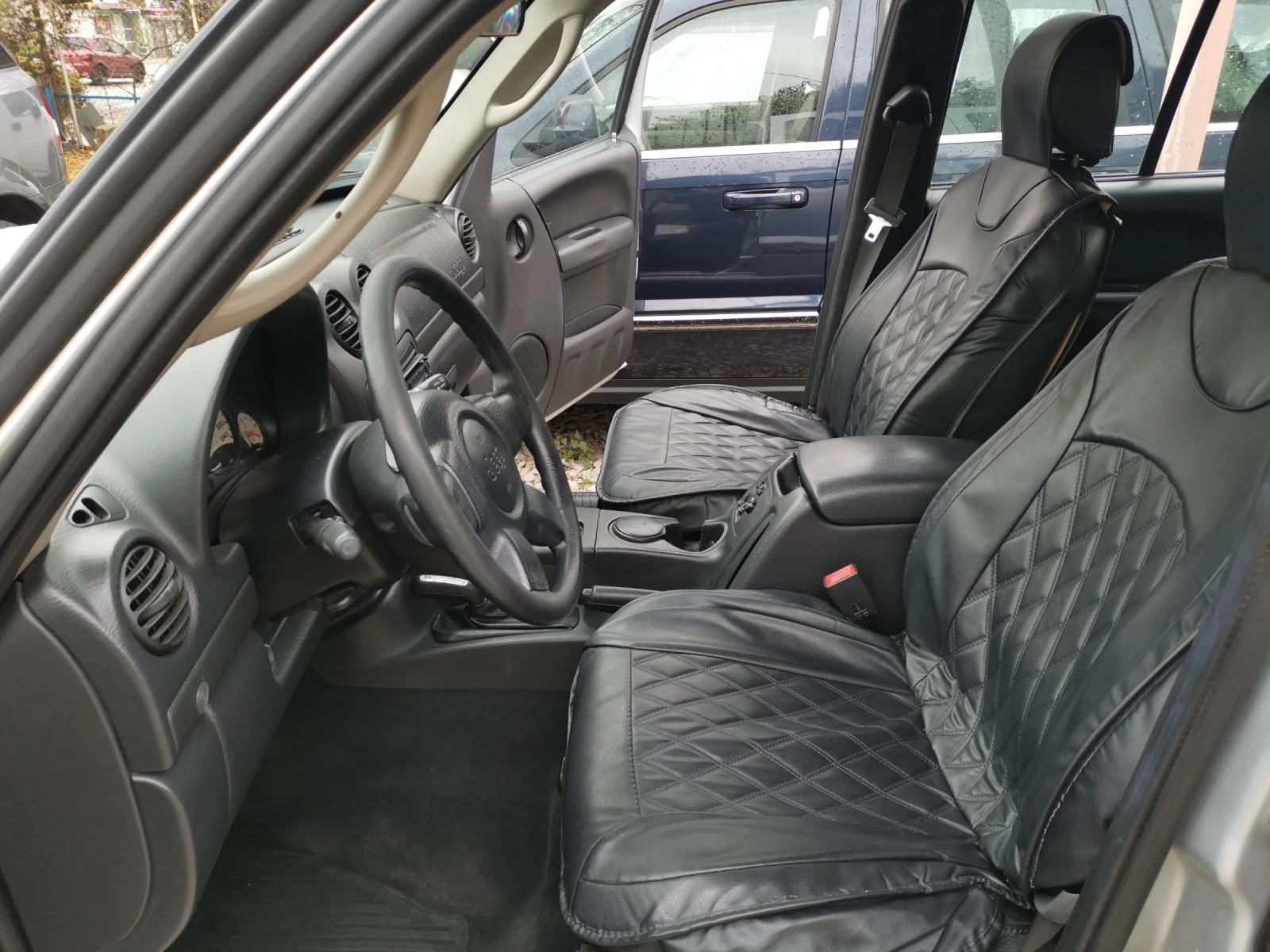 Jeep Cherokee 3.7 V6 AVTOMAT  - изображение 6