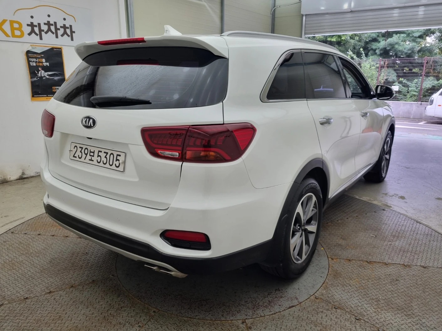 Kia Sorento, снимка 4 - Автомобили и джипове - 53878734