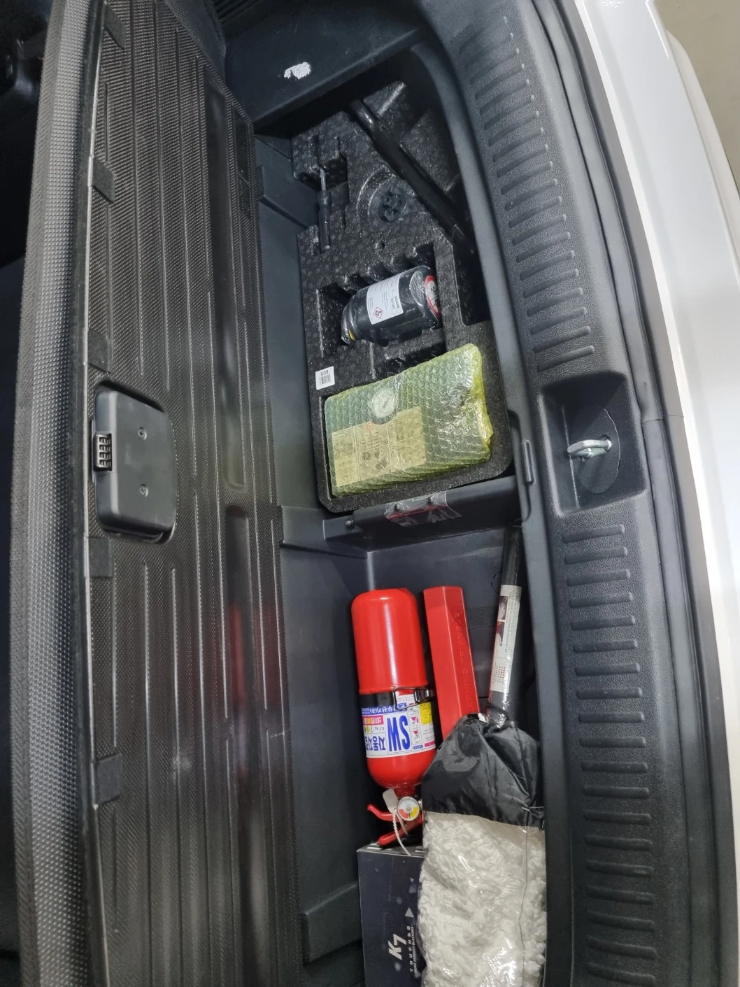 Kia Sorento, снимка 6 - Автомобили и джипове - 53878734