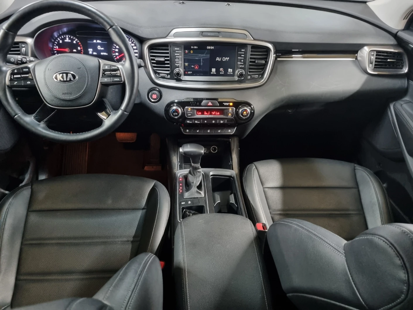 Kia Sorento, снимка 9 - Автомобили и джипове - 53878734