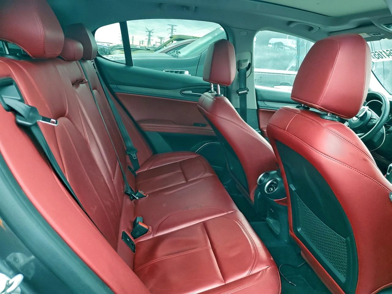 Alfa Romeo Stelvio 2l Ti * KРАЙНА ЦЕНА ДО БГ* , снимка 10 - Автомобили и джипове - 53907210