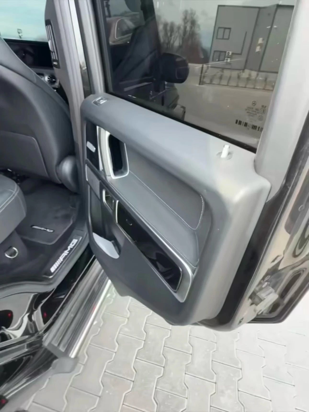 Mercedes-Benz G 63 AMG  585hp 4MATIC / FULL / Перфектен / ТОП, снимка 14 - Автомобили и джипове - 53934029