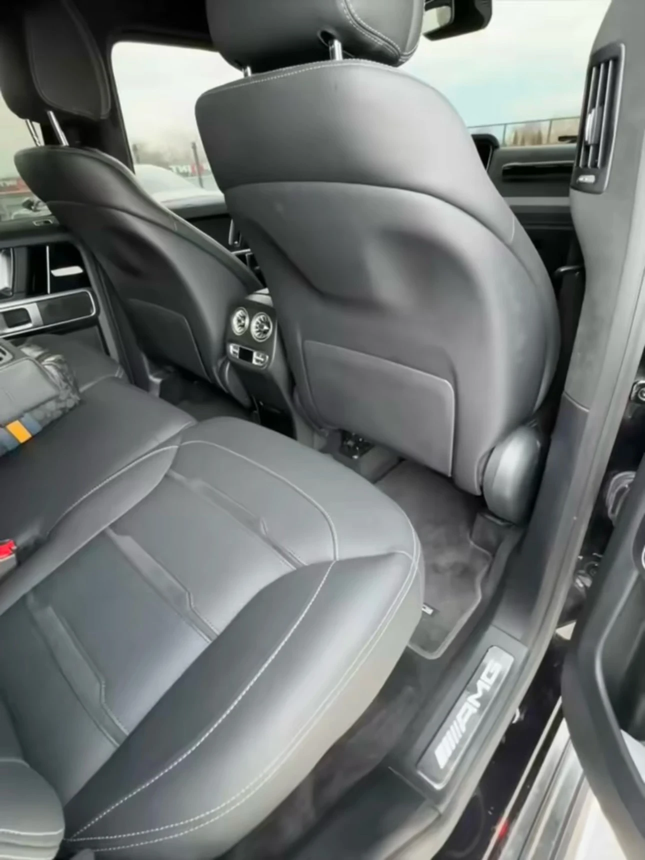 Mercedes-Benz G 63 AMG  585hp 4MATIC / FULL / Перфектен / ТОП, снимка 15 - Автомобили и джипове - 53934029