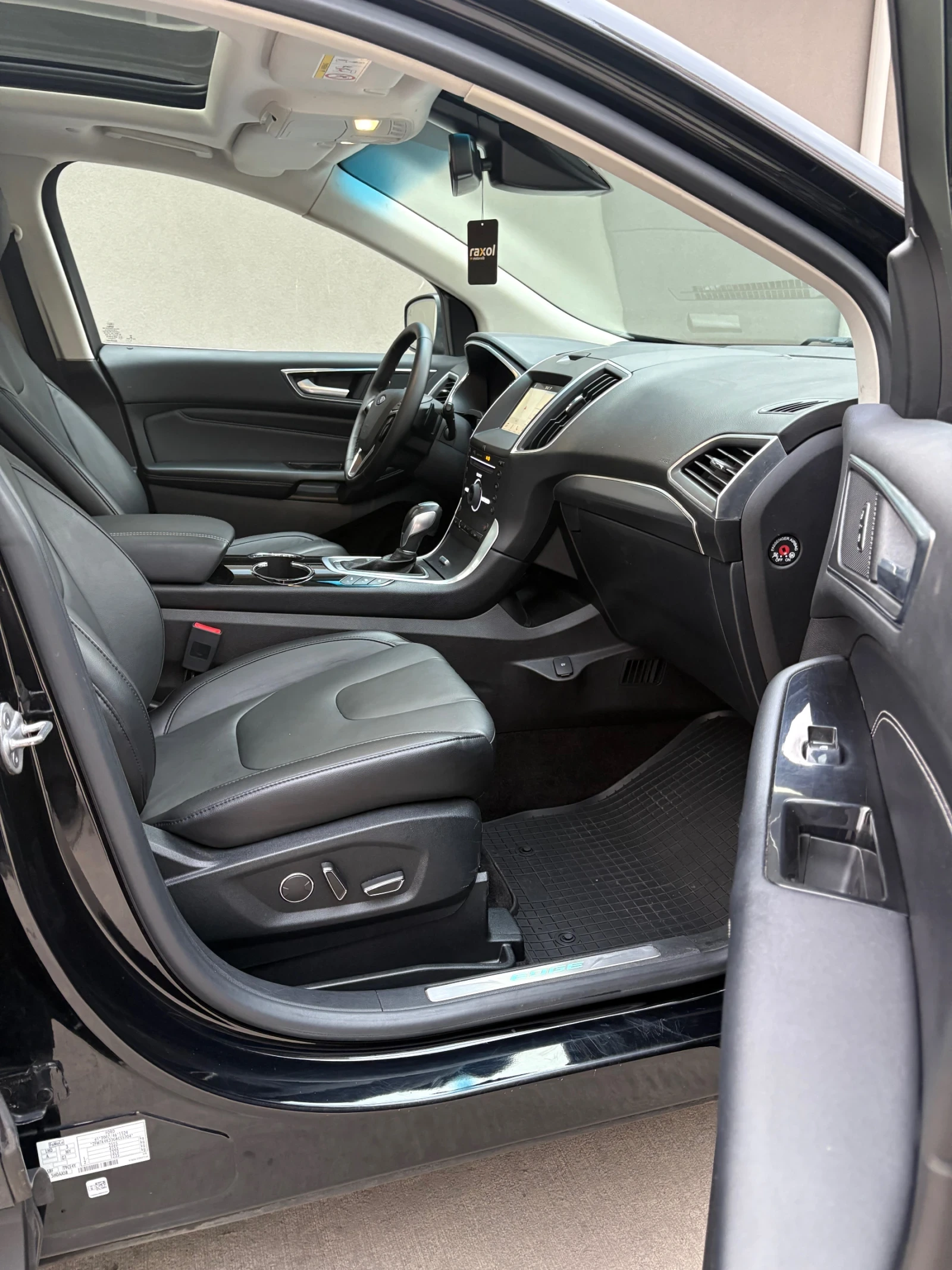 Ford Edge Titanium + + + Full Extras 2.0 diesel 210hp Euro 6, снимка 16 - Автомобили и джипове - 53992964