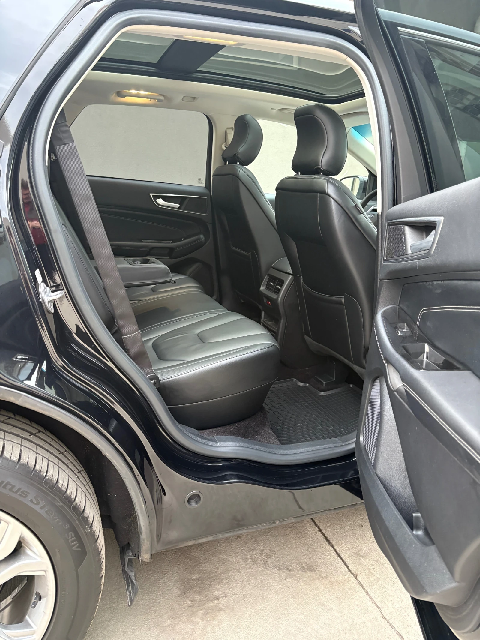 Ford Edge Titanium + + + Full Extras 2.0 diesel 210hp Euro 6, снимка 15 - Автомобили и джипове - 53992964