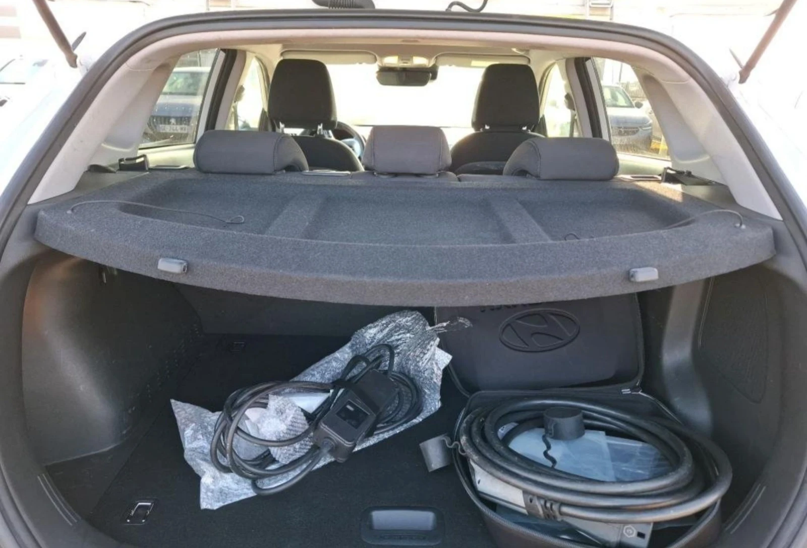 Hyundai Kona 64 KWh  ТЕРМОПОМПА , снимка 11 - Автомобили и джипове - 54106141