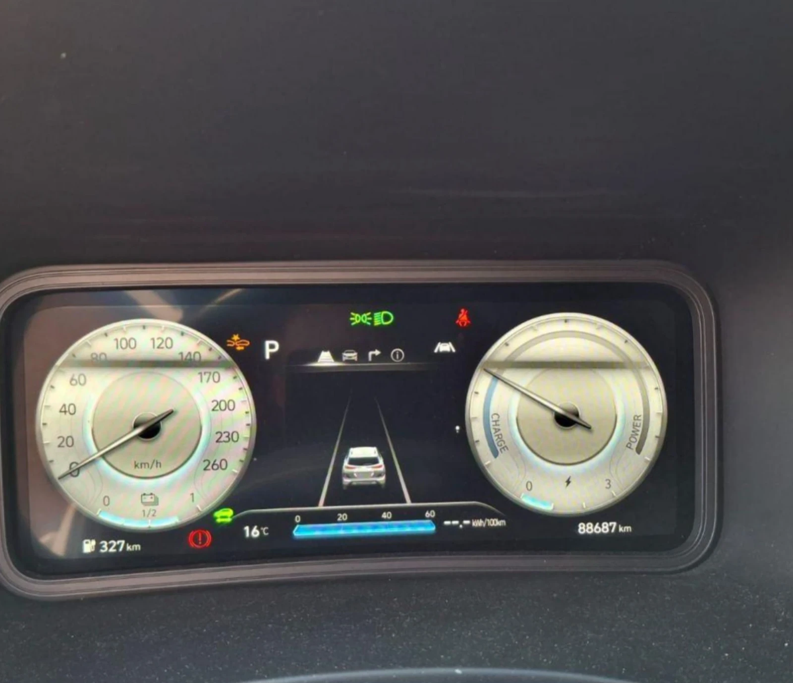 Hyundai Kona 64 KWh  ТЕРМОПОМПА , снимка 9 - Автомобили и джипове - 54106141