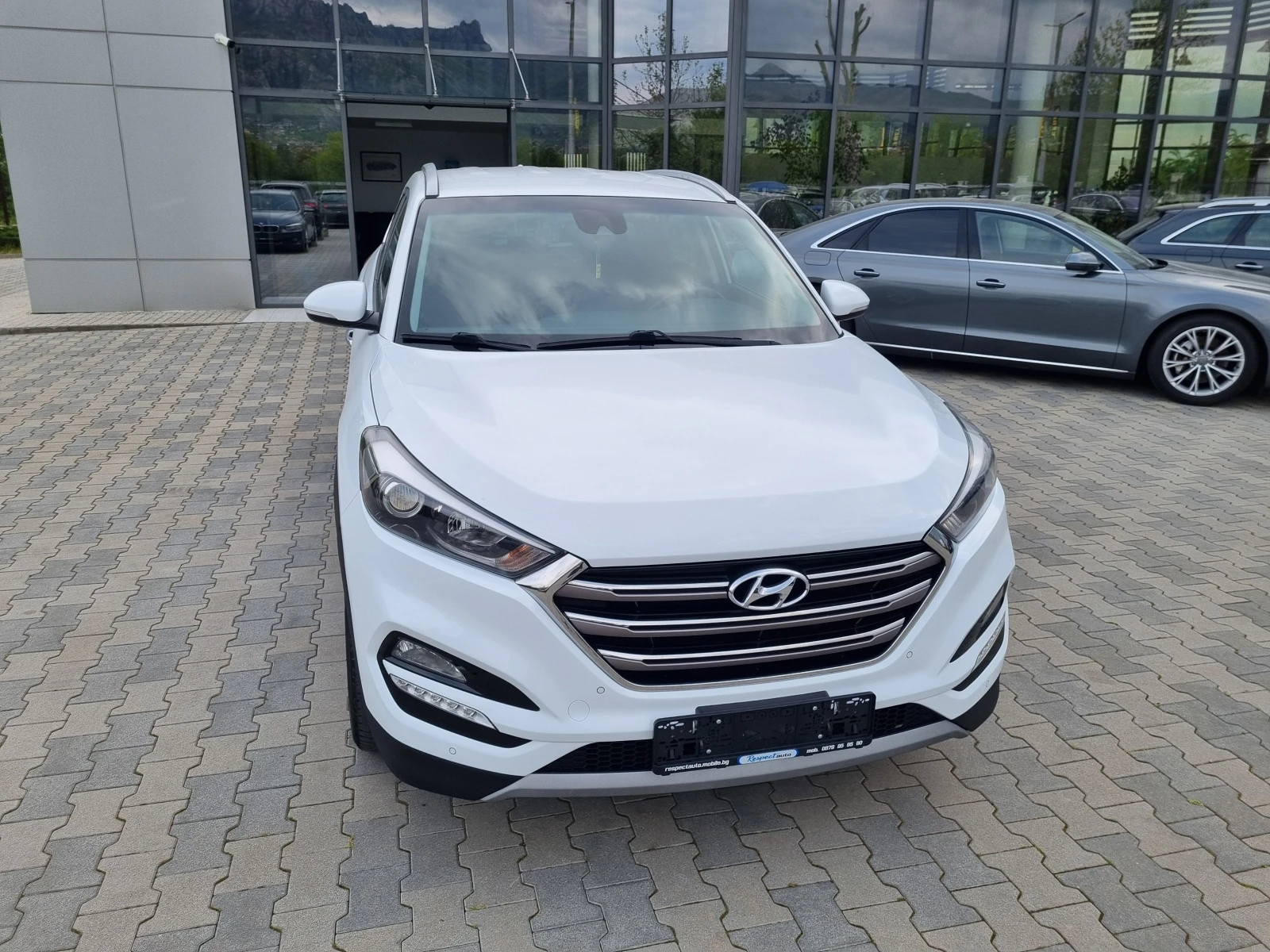 Hyundai Tucson 1.7CRDi-АВТОМАТИК/ОБСЛУЖЕН